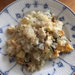 ひじきとキャベツ、豆腐のチャーハン